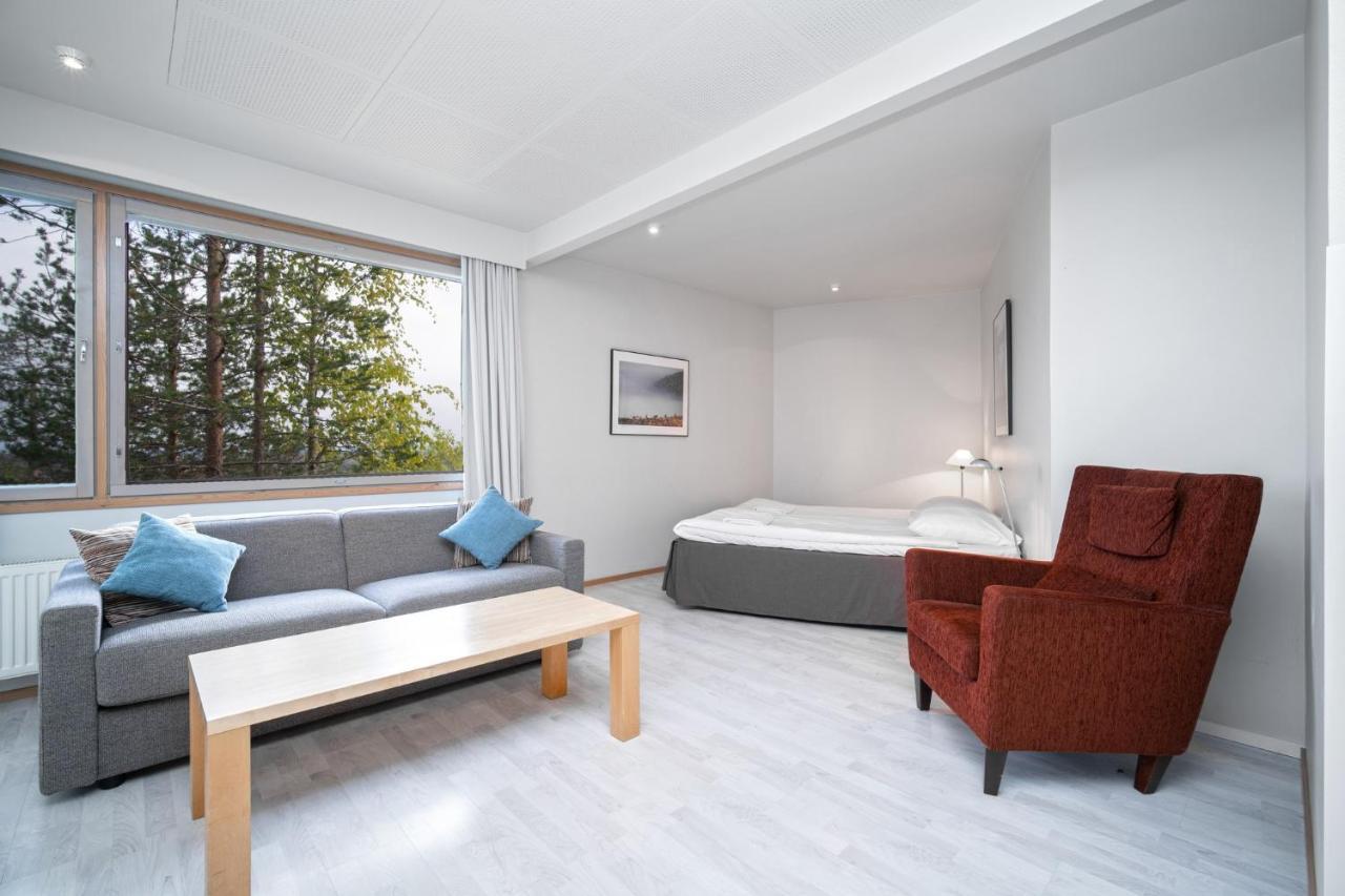 Ski-Inn Hotel Pyhaetunturi מראה חיצוני תמונה